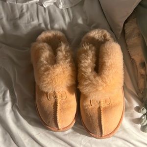 UGG COQUETTE SLIPPER